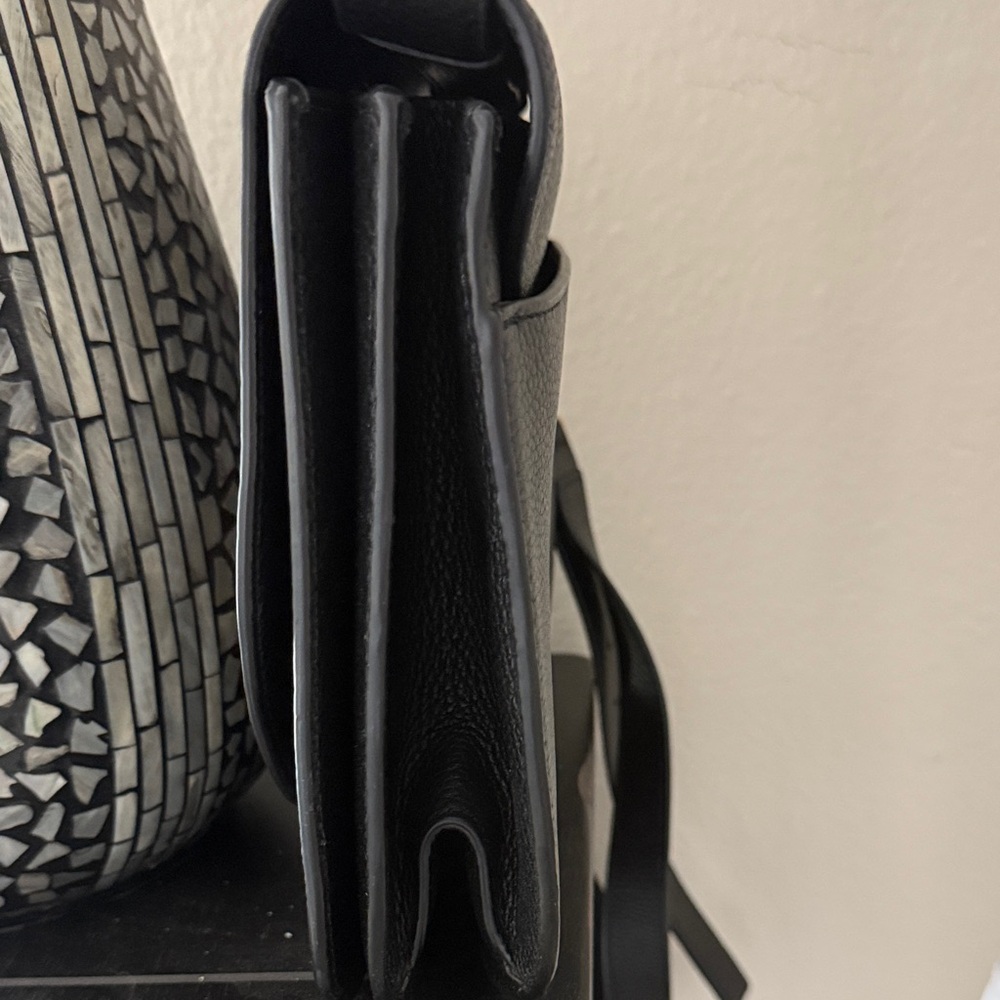 Tory Burch Black and Gold Crossbody Bag - Picture 5 of 8